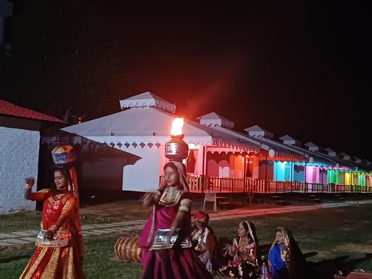Royal Pushkar Camps- A Luxury Camp Resort Exterior photo