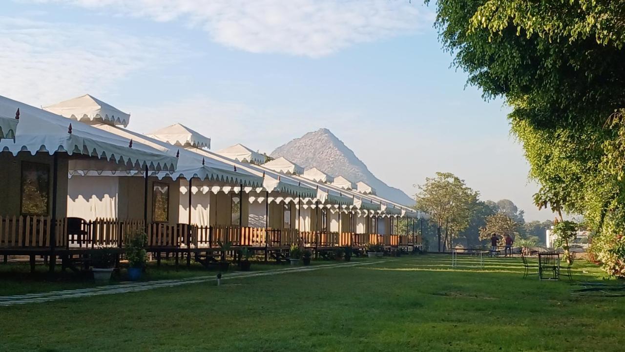 Royal Pushkar Camps- A Luxury Camp Resort Exterior photo