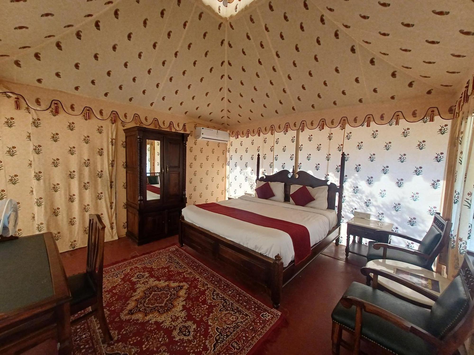 Royal Pushkar Camps- A Luxury Camp Resort Exterior photo