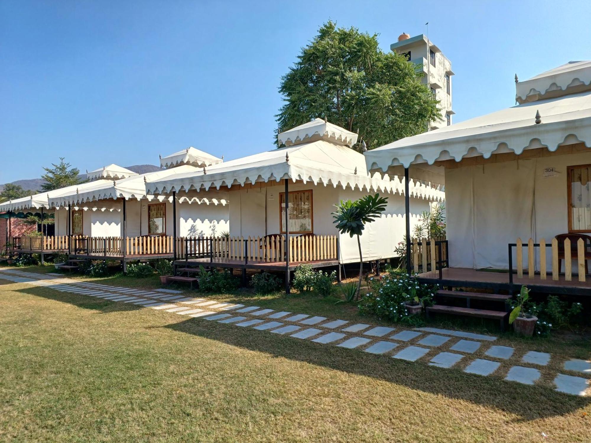Royal Pushkar Camps- A Luxury Camp Resort Exterior photo